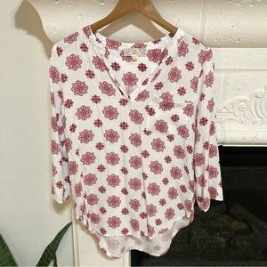Pink Republic White and Red Floral Blouse